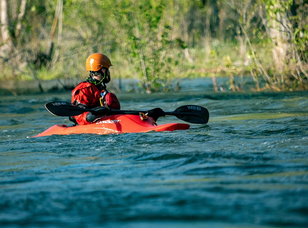 Guide to sea kayaking in New Zealand